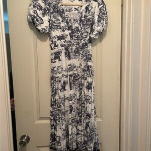 Umgee Navy and White Floral Midi Dress